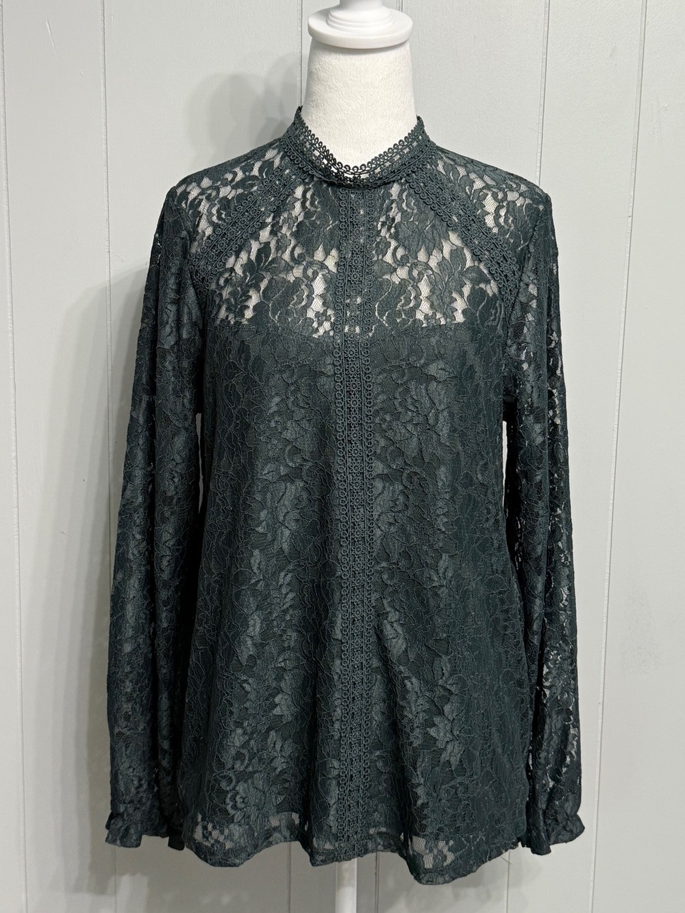 #13)  Cable & Gauge Teal Lace-Trim Top